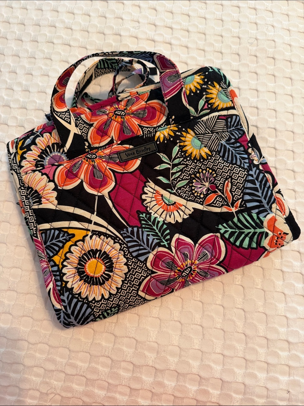 Vera Bradley Black Multi Floral Quilted Travel Organizer Bag
